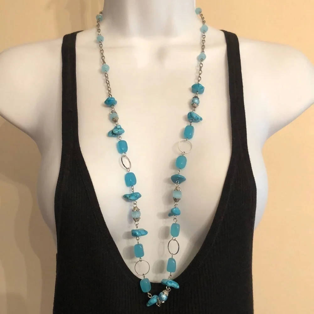 𝅺Turquoise blue beaded jewelry set necklace and bracelet boho trendy dressy.